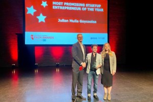 Julian Mulia Goycoolea wins Most Promising Entrepreneur Award
